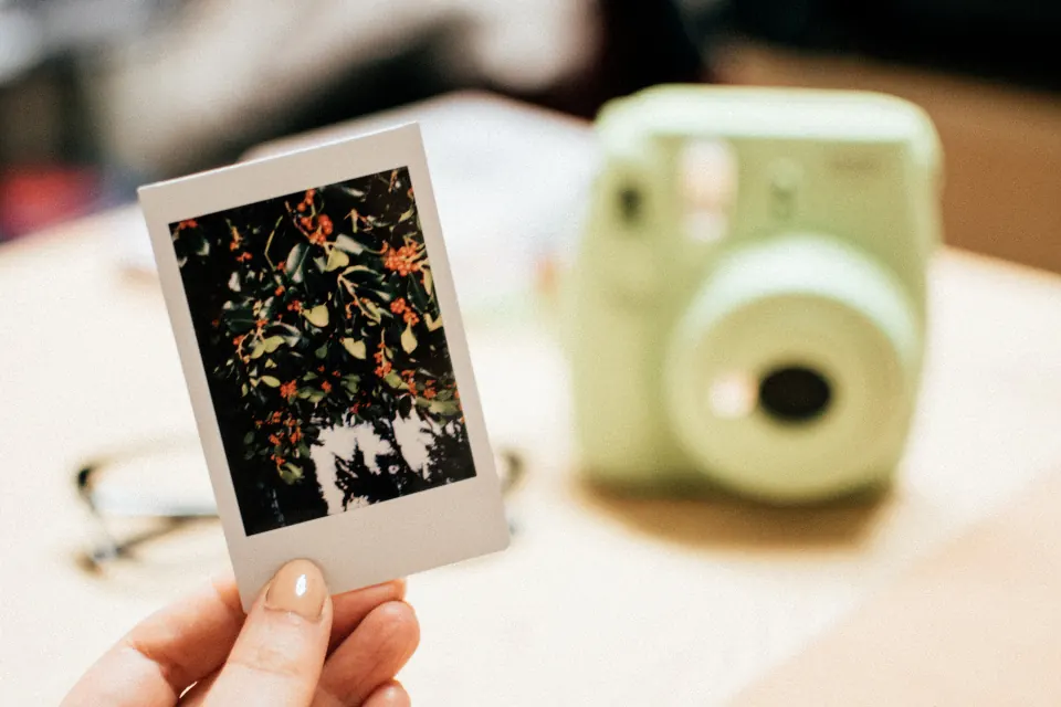 Shooting an Instant Camera Campaign: Lessons From the Leica Sofort