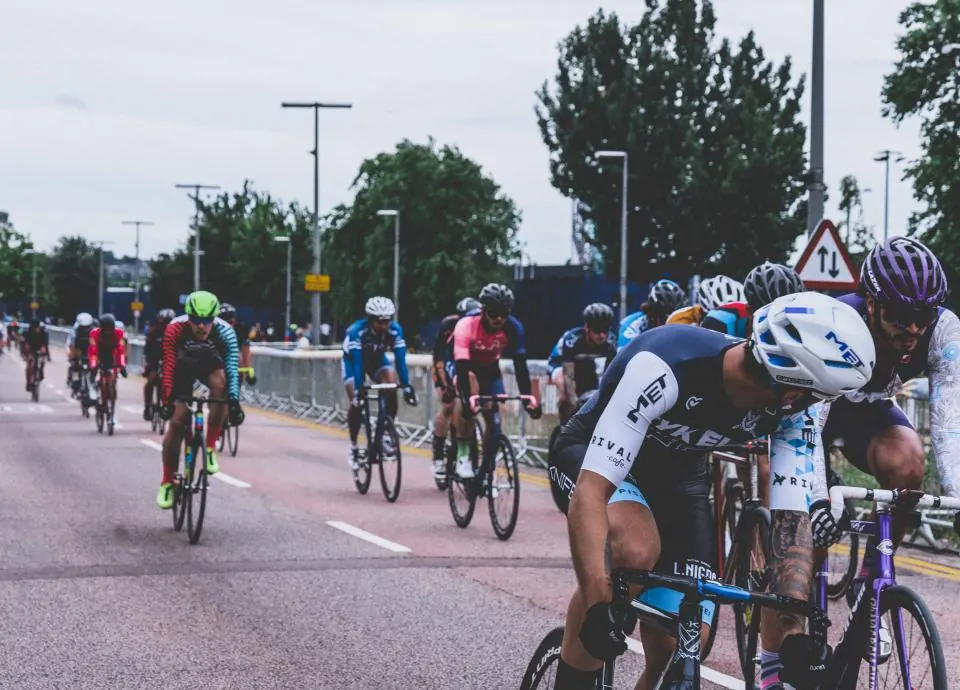 Velodrome Los Angeles: How to Photograph Track Cycling in Carson